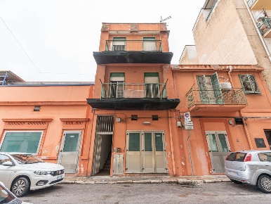 Foto Appartamento a Palermo Zisa di 280 m² con 5 locali in vendita