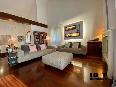 Foto Villa unifamiliare a Selvazzano Dentro San Domenico di 380 m²