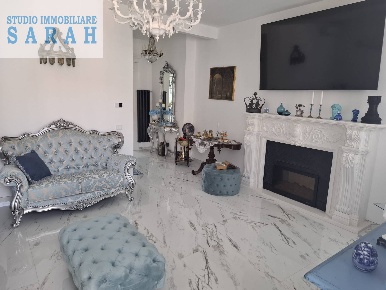Foto Casa indipendente in Via Giotto, Viareggio Lungomare di 330 m²