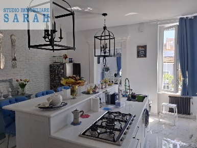 Foto Casa indipendente in Via Giotto, Viareggio Lungomare di 330 m²