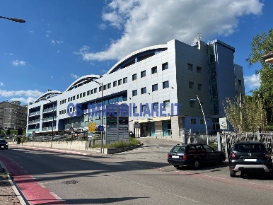 Foto Box in Via Del Gallitello, Potenza Centro di 34 m² con 1 locali