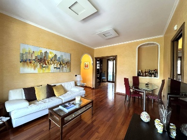 Foto Appartamento in via Pianeta Saturno, Roma Torrino di 100 m² in vendita