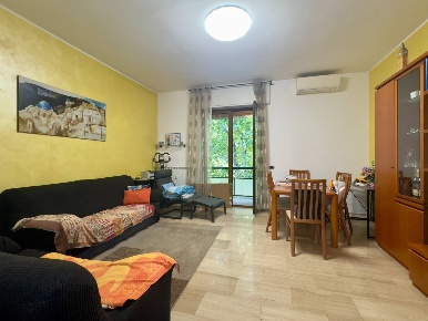 Foto Appartamento in VIALE FRATELLI CASIRAGHI, Sesto San Giovanni di 116 m²