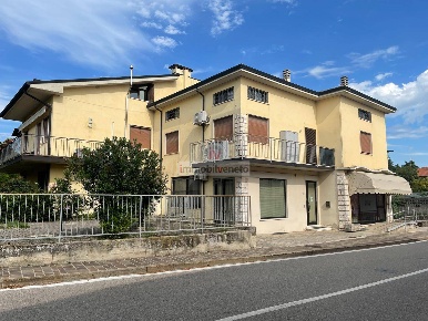 Foto Appartamento in VIA MONTE GRAPPA, Montebello Vicentino Centro