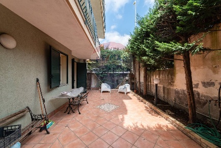 Foto Appartamento in Via Notara, Piedimonte Etneo Centro di 114 m²