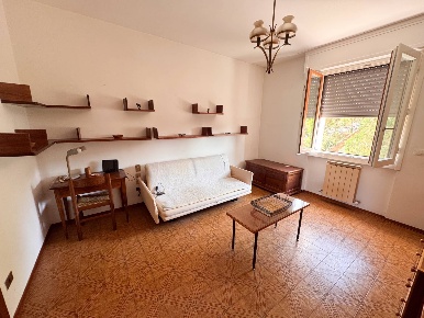 Foto Appartamento in viale matteotti, Montevarchi di 109 m² con 5 locali