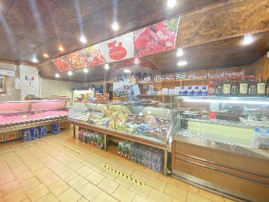 Foto Attività commerciale in Via Torino, Catania Vulcania - Sanzio di 75 m²