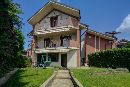 Foto Villa singola in Corso Torino, Rivoli Nuvoli - Kennedy di 200 m²