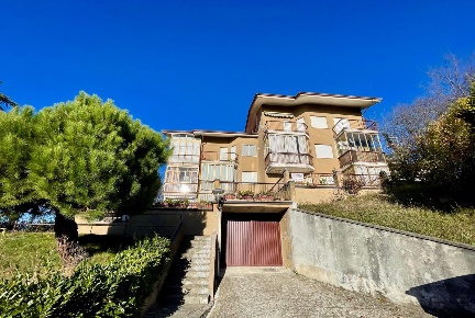 Foto Appartamento in Via Provinciale Circonvallazione 6, Bossolasco Centro