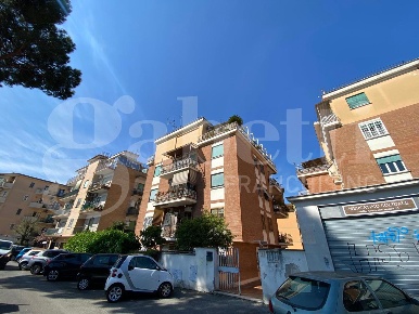 Foto Appartamento in Dei Carraresi, Roma Pisana - Bravetta di 90 m²