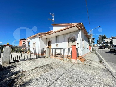 Foto Casa indipendente in Via Primo Maggio 2A, Nereto Centro di 115 m²