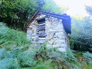 Foto Baita in ARZO, Casale Corte Cerro di 50 m² con 2 locali in vendita