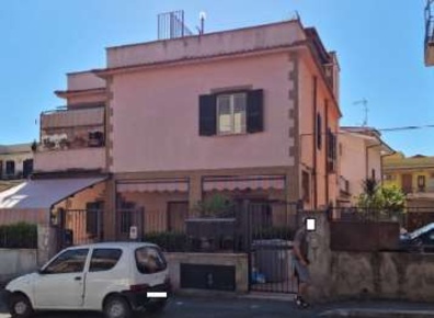 Foto Appartamento in Via Maremmana Inferiore 61, Guidonia Montecelio
