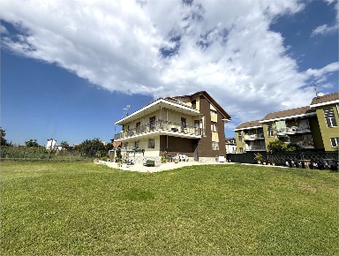 Foto Villa unifamiliare a Chivasso di 130 m² con 7 locali in vendita