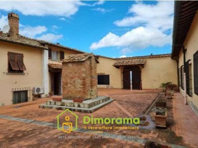 Foto Appartamento in Via lucardese, Montespertoli Centro di 130 m²