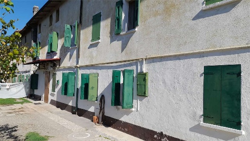 Foto Appartamento in VIA ARGINI, Ravarino Centro di 140 m² con 9 locali