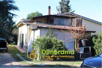 Foto Villa unifamiliare in Via P. Bersellini 2, Castelfiorentino di 102 m²