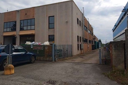 Foto Capannone industriale in Via S. Fiorano 66, Villasanta di 2393 m²