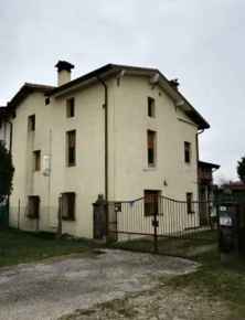 Foto Casa indipendente in Via Monte Sabotino, Spilimbergo Gradisca