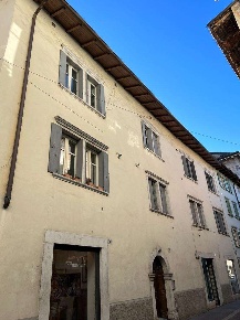 Foto Appartamento a Rovereto di 89 m² con 3 locali in vendita
