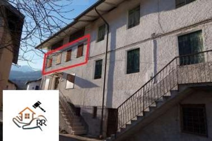 Foto Appartamento in Via Bragioli, Laghi di 79 m² con 5 locali in vendita