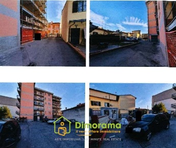 Foto Box in Via Fausto Sestini 20, Campi Bisenzio Centro di 121 m²