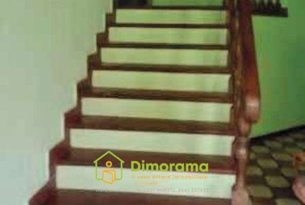 Foto Casa indipendente in Piazza L. Cadorna 14, Reggello Tosi di 86 m²