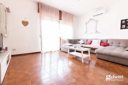 Foto Appartamento a Cattolica di 131 m² con 5 locali in vendita