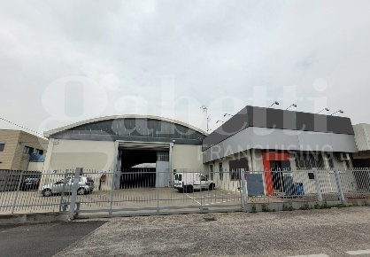 Foto Capannone industriale a Limena Centro di 1050 m² in affitto