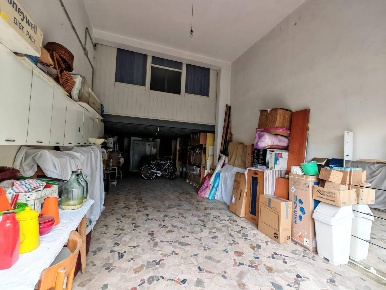 Foto Box in bottego, Arezzo Saione di 55 m² con 1 locali in vendita