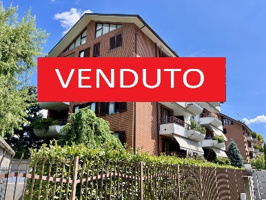 Foto Attico in Via Goldoni 19, Busto Arsizio Sant'Edoardo di 304 m²