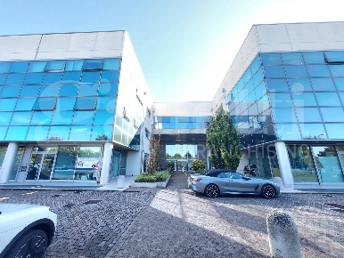 Foto Ufficio in Via noalese 134, Treviso Centro di 220 m² con 3 locali