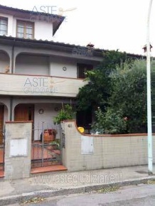 Foto Mansarde in Via Sebastiano del Buono, Prato Centro Storico - Duomo