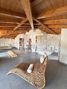 Foto Appartamento a Gavirate Centro di 120 m² con 4 locali in vendita