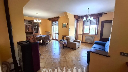 Foto Appartamento in VIA GUGLIELMO DA SALICETO N 37, Cadeo di 116 m²