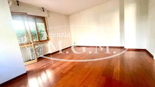 Foto Appartamento a Pontedera Villaggi, Bellaria di 100 m² con 5 locali