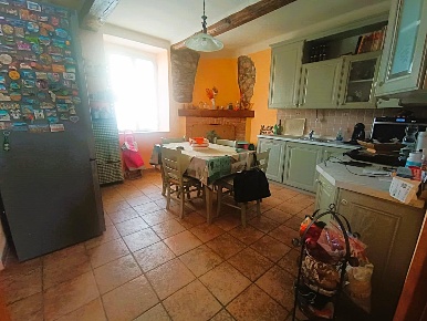 Foto Casa indipendente a Massa Castagnola di 100 m² con 6 locali in vendita