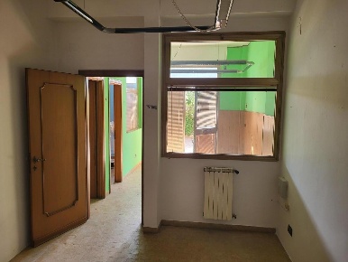 Foto Ufficio a Campi Bisenzio Centro di 45 m² con 2 locali in vendita