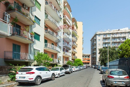Foto Appartamento in Via Orchidea, Catania Cibali di 118 m² con 4 locali