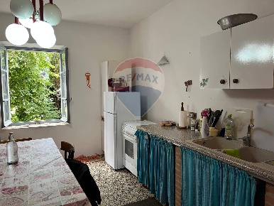 Foto Casa indipendente in Via Canetolo, Corniglio di 160 m² con 4 locali