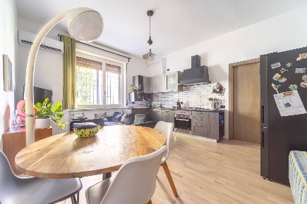 Foto Appartamento in Via Carlo Bianconi, Milano Vigentino - Fatima di 80 m²