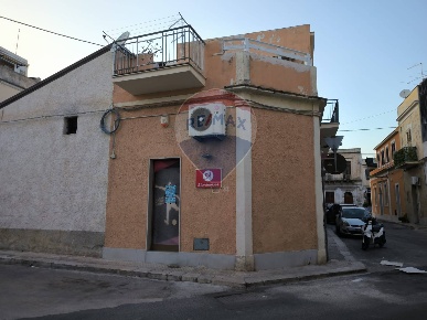 Foto Attività commerciale in VIA MARIO RAPISARDI TRAV. X, Avola Centro