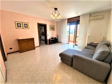 Foto Appartamento a Arcore di 100 m² con 3 locali in affitto