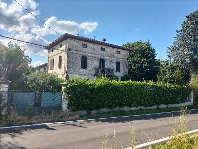 Foto Rustico in Via Gatta di Borghetto, Noceto di 300 m² con 18 locali