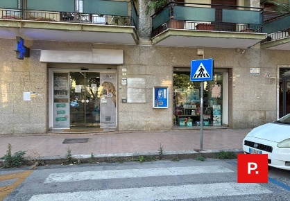 Foto Locale commerciale in via Gian Lorenzo Bernini, Caserta Corso Trieste