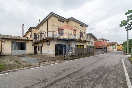 Foto Appartamento in via restelli, Comezzano-Cizzago Cizzago Comezzano