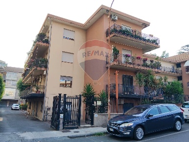 Foto Ufficio in Via Veneto, Acireale San Cosmo, Corso Italia, Piazza Dante