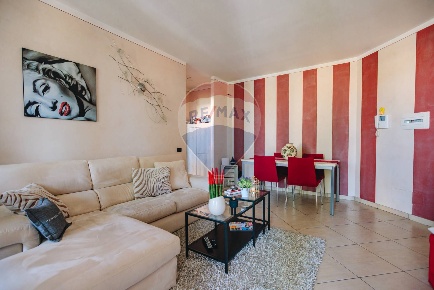 Foto Appartamento in Via Santa Elisabetta, Adro di 90 m² con 3 locali