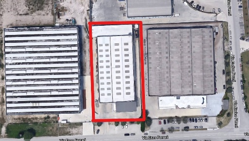 Foto Capannone industriale in via enzo ferrari, Castellalto di 2600 m²