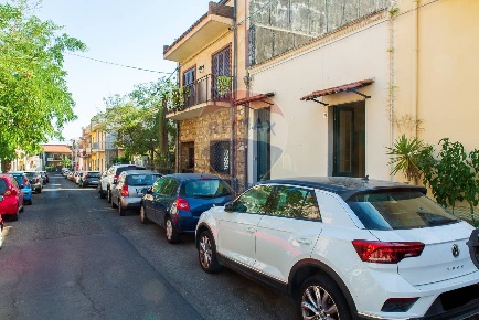 Foto Casa indipendente in Via Sciarelli, Aci Castello Centro di 96 m²